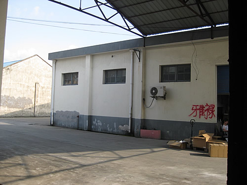 �������ϻ���·1231Ū���⻷80ƽС�ֿ����