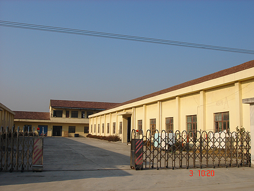 ��ɽ���˳�·����̫·1500-1800ƽ���ױ�׼���㳧������