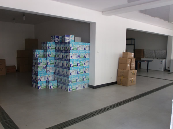 �ֶ�½���������ɽ·���ֶ����200ƽ�״����ϡ��С����ֿ����