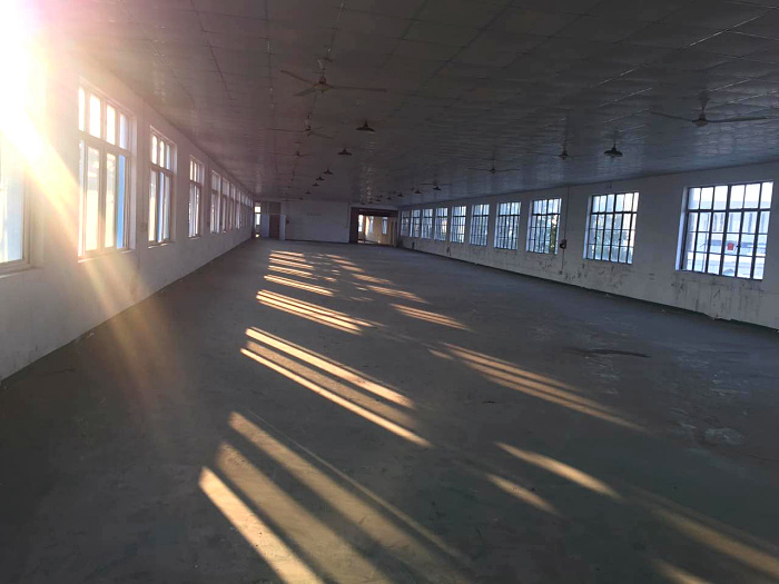 B010 �ζ�������ܰ���· ���������ש���׼�����ֿ���� 300ƽ������ ��6400ƽ