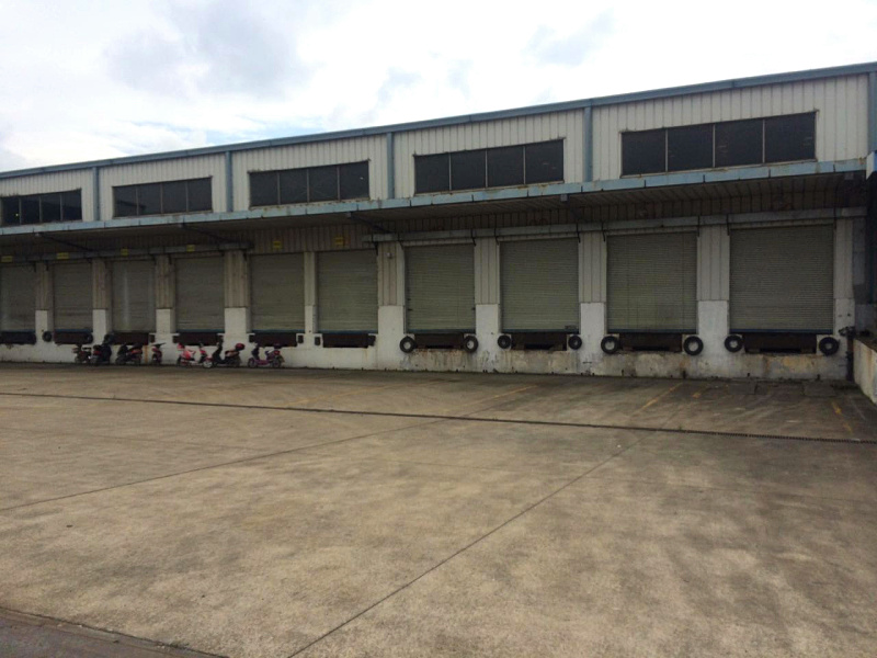 G0595 �ֶ������ҵ԰�����Ϸ�·���·4000ƽ���ױ�����ֿ����