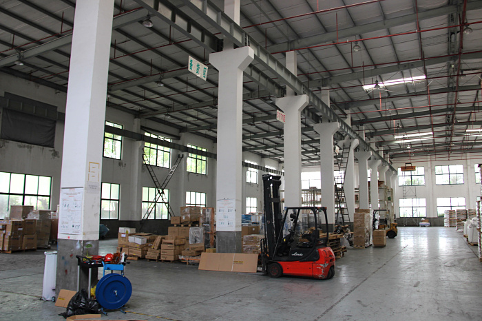 A8094 ���ͽ�� ����·�� ���Ŷ��� ����ֿ�/�������� 6000ƽ��װ�г� �ɷָ�