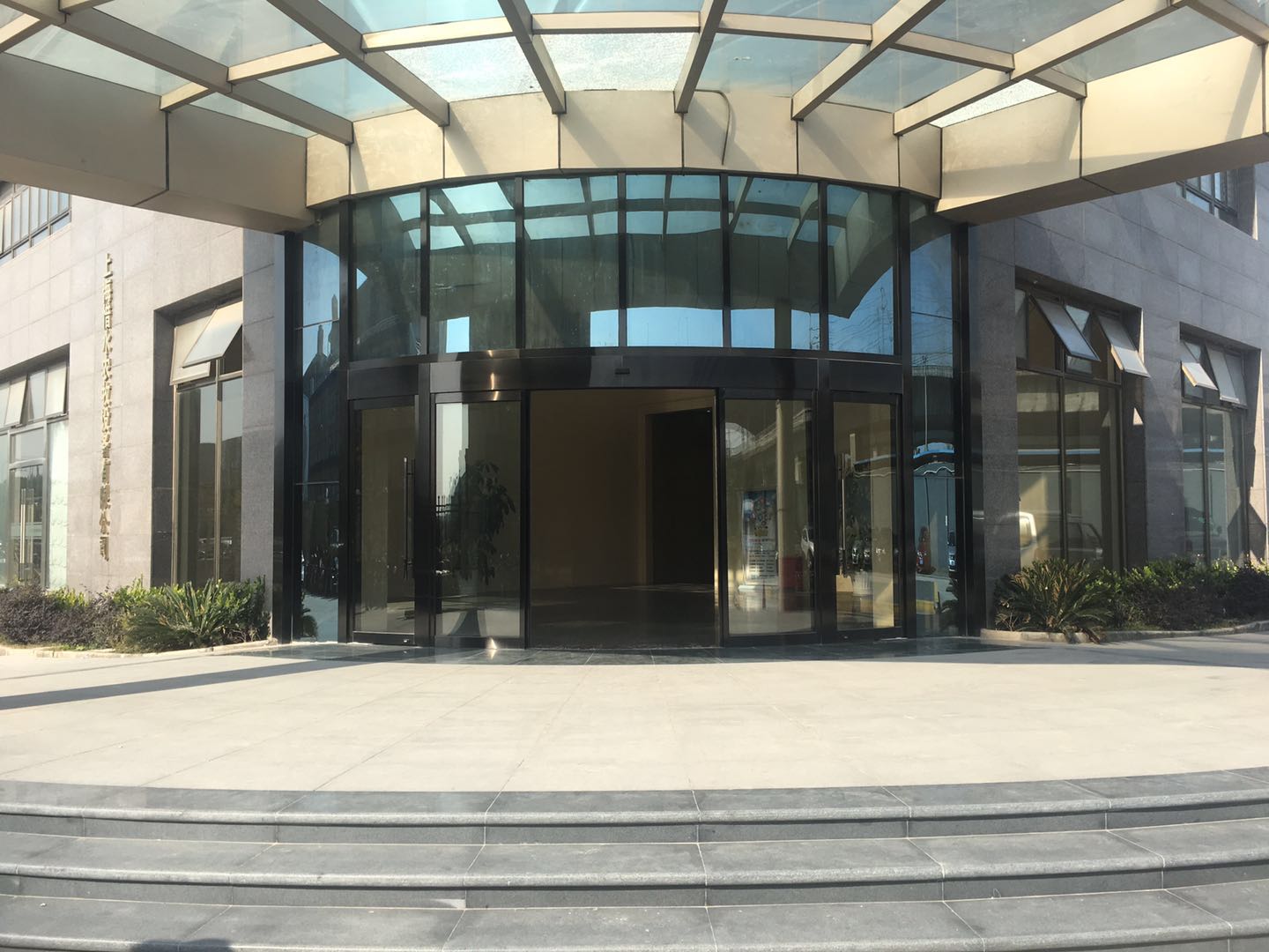 G1748 XA�ζ����Ű���·짰���������¥  660ƽ������¥�칫չ���ֿ����