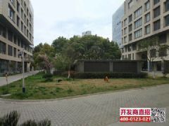 G1902��ɽ����ө��洴�⹤�� һ¥���г�����2500ƽ ¥�ϴ�����68ƽ�����ʺϰ칫�з�չʾ�ִ�