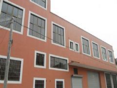 ���˼��������������� 3000ƽ�� ���г� �ٺ� ��ͨ����