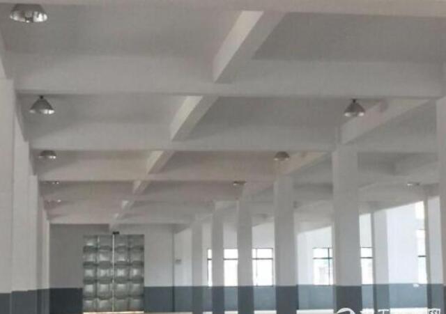 ���峧������ �׵��ٺ���ҵ������500ƽ��һ¥����