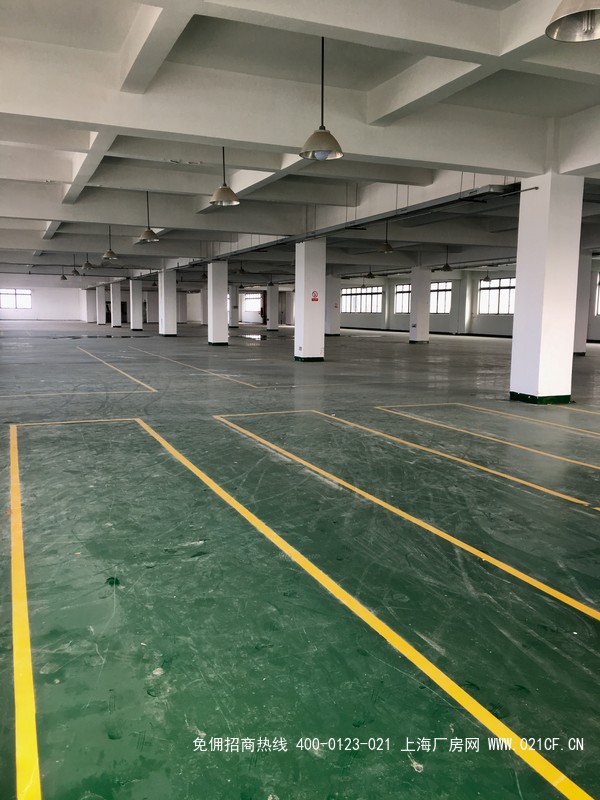 G1989 ������ҽǹ�ҵ԰��104�ؿ�4�㳧���ֿ���� 2200ƽ/�� 0.8Ԫ