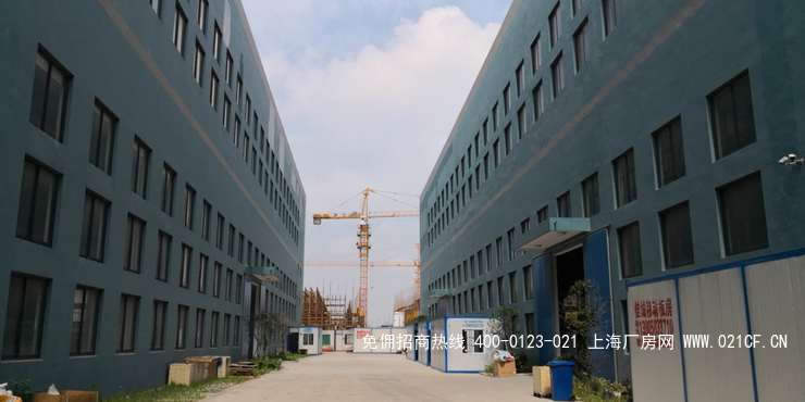 G2069���˼���κ����ҵ�����Ķ����㳧������ �߱�׼ÿ�����װ�г� 6200ƽ����  0.85Ԫ