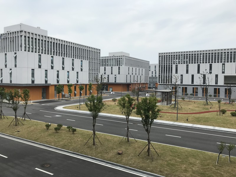 �������ն˲�ҵ԰���������⡿�γ����ζ����γǸ����� �½���׼��㳧������  ���������ն���������ҵ