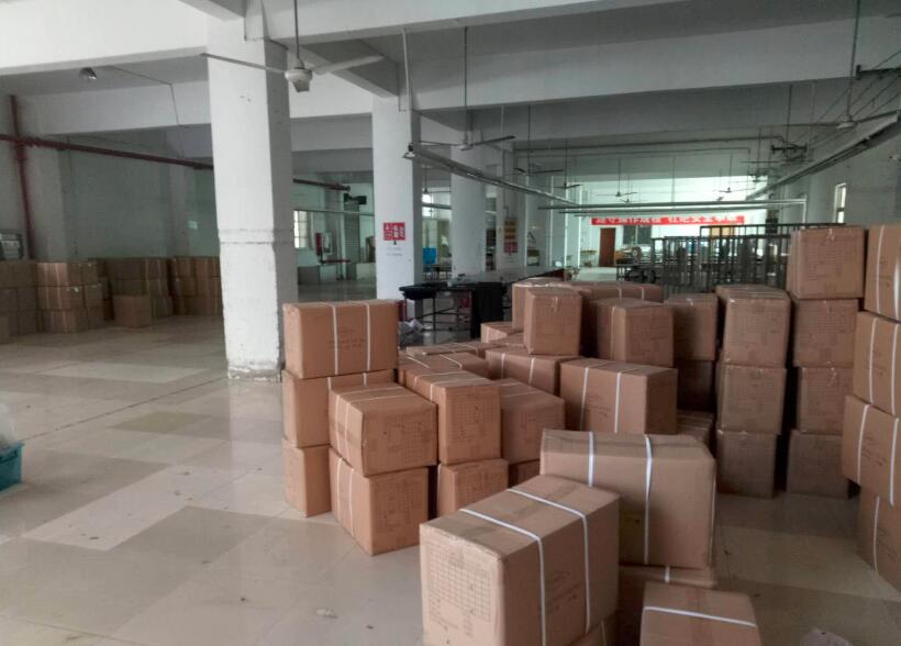 �Ͼ����������ֿ������� ���鱱·һ¥�������� 800ƽ����