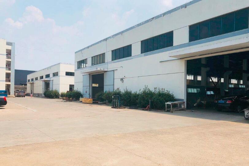 �Ͼ����������ֿڽ���1700ƽ�������� ���г��Ͱ칫�� 7500ƽ���س���