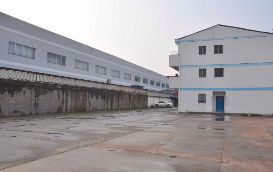 �Ͼ��������� �������� ������ ����ֱ�� �������� 2400ƽ  ����2100ƽ