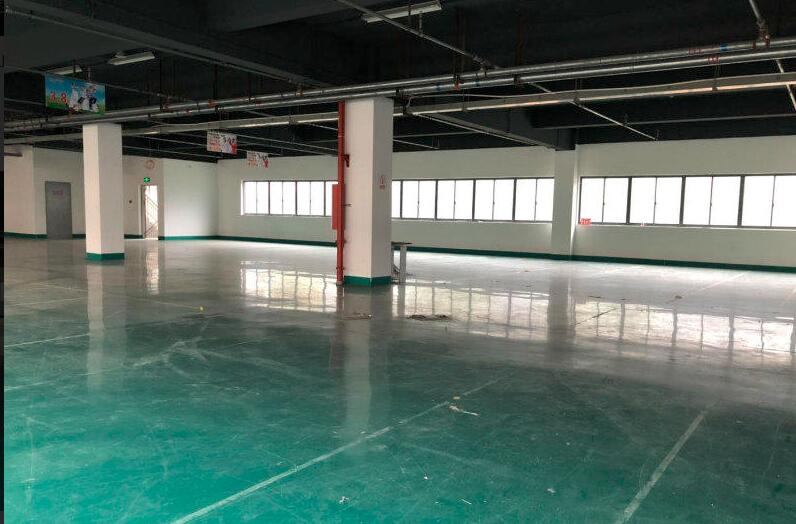 �Ͼ������Ϸ���ɽ��������ֿ���� ��װ�ɷָ�  5000ƽ����