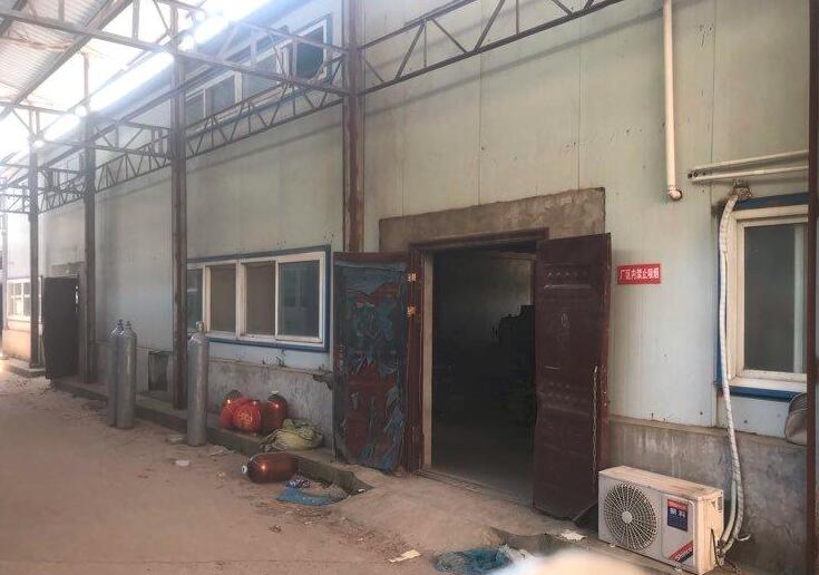 �Ͼ���Ţ����Ƽ��� Ȫˮ����  �������� 1000ƽ