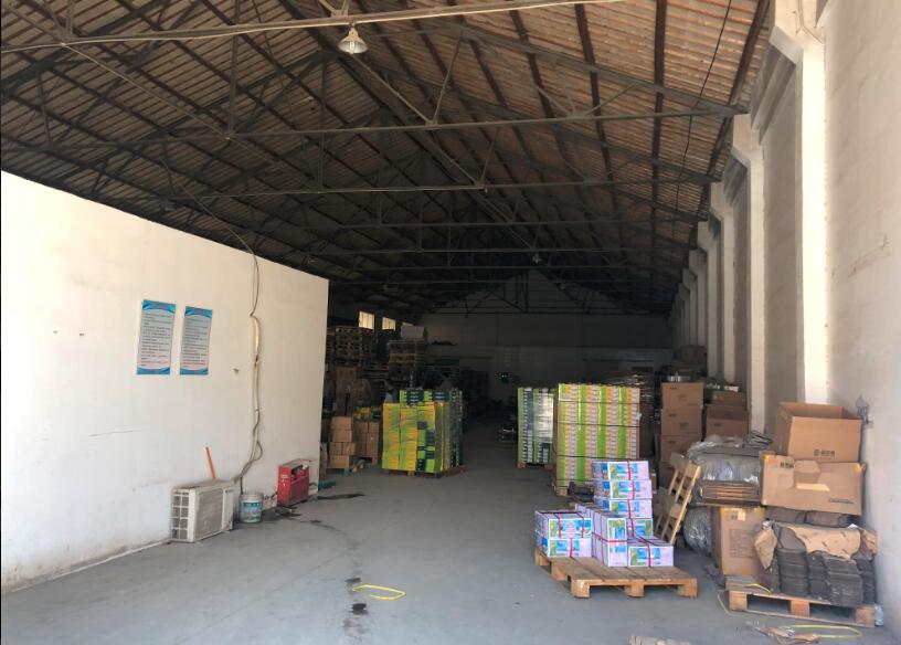 �Ͼ���������ƴ��� Ȫˮ���� һ¥�ֿ⳧�� ����� �ɷ��� 1100ƽ����