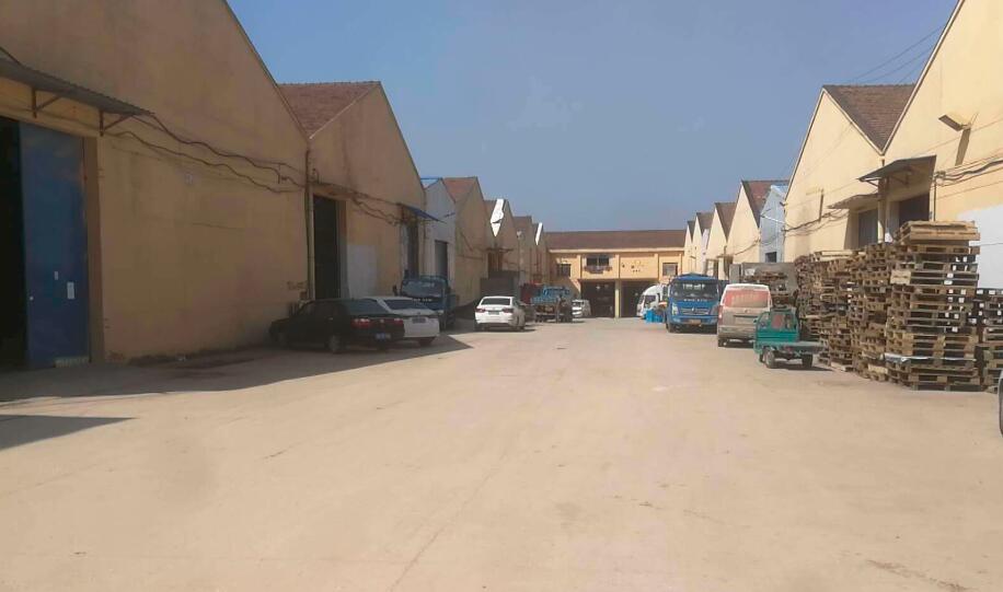 �Ͼ���������Ȫˮ���� ���⳧�� 1400ƽ �ɷ���