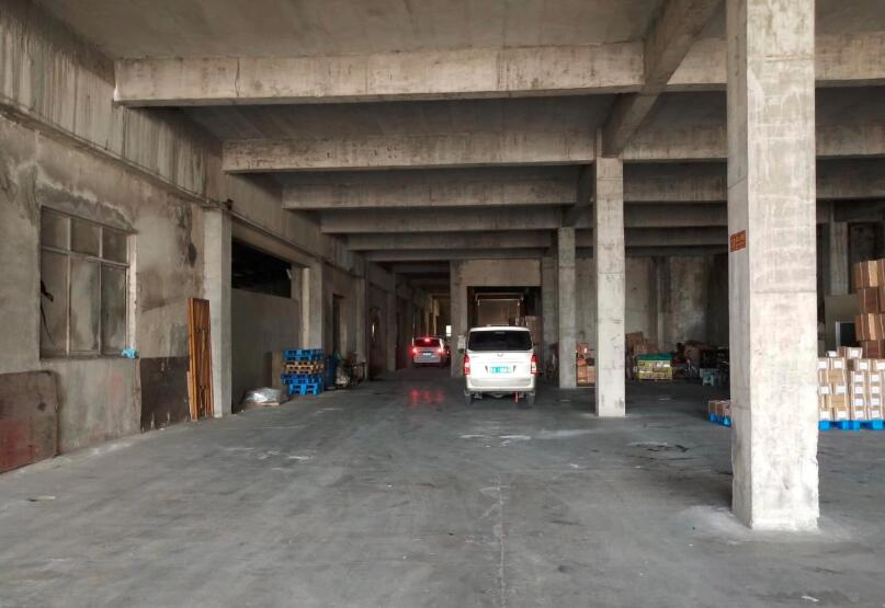 �Ͼ����� ����ƴ��� ����ש��ṹ����2200ƽ�� ����