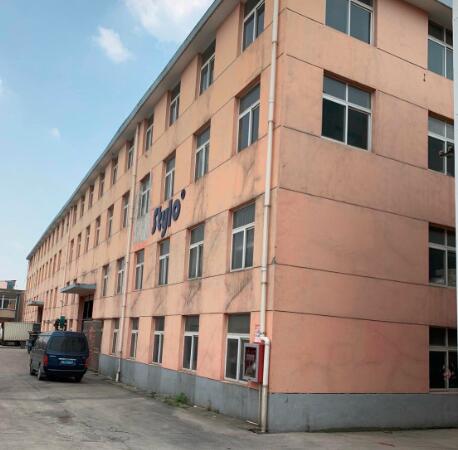 �Ͼ����� ���� 104��������ͭ··�� �������� 2000ƽ����