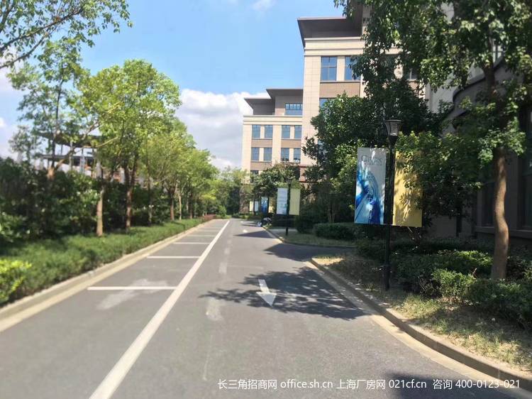 G2670 �Ϻ��ɽ������ÿ����������ҵ԰������������ 5��2400-2800ƽ ����8800Ԫ