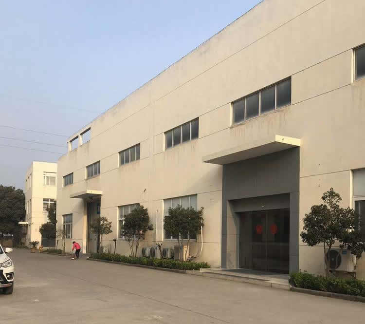 G2687 �Ͼ���������ֵ� ���Ŷ�Ժ����������� ���㳧��5900ƽ������2800ƽ�޳����䣩11