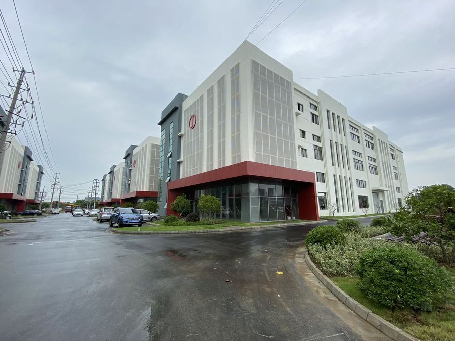 G2831 ������������������ܿƼ���ҵ԰�������� 500ƽ����ɷָ�