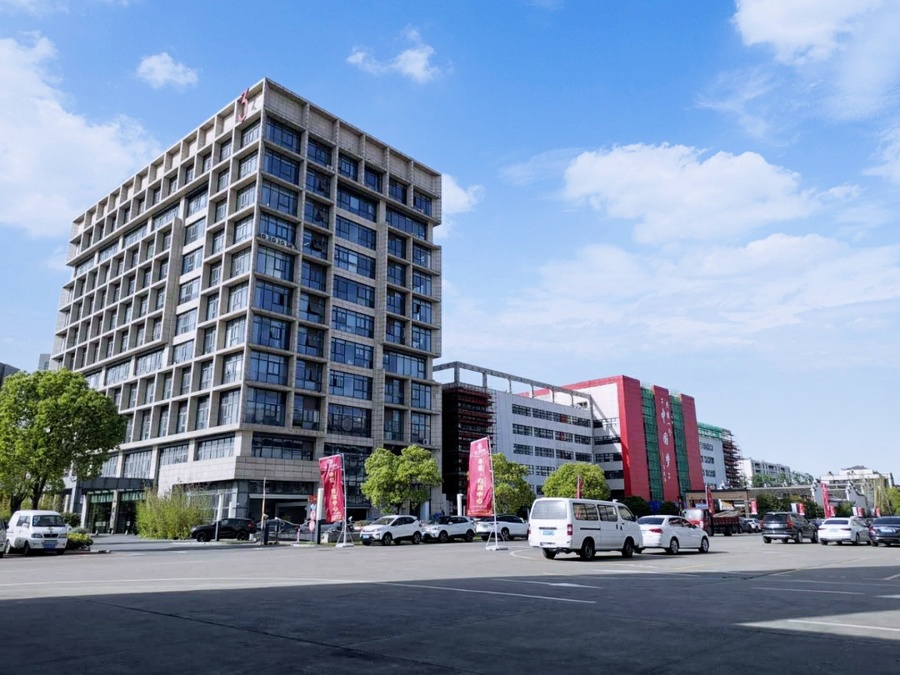 G2852 ����ҵ԰ �Ϻ������������칫·888�� �з��칫¥���� 30ƽ����