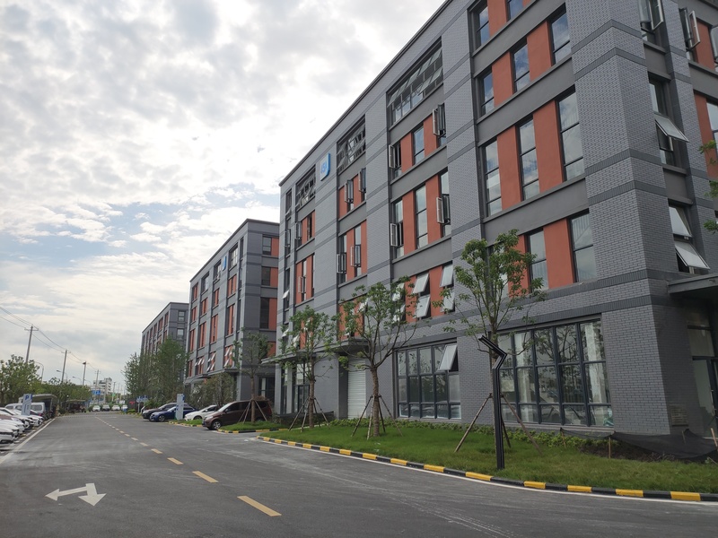 ���պϷʳ���˫�ﾭ�ÿ����������з��칫¥����