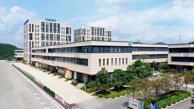 ���ϸ߿� �㶫����̨ɽ��ҵ�³�����װ����ҵ԰ 3��5��������� �ַ����� 50�������Ȩ ����350