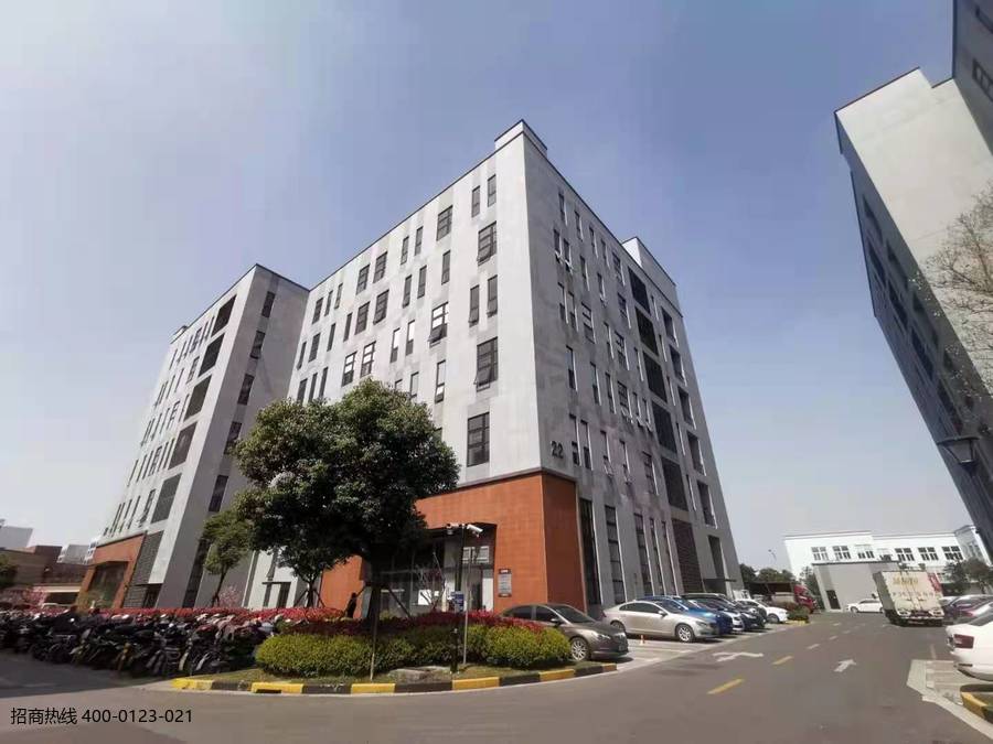 �ζ�104�ؿ��м�Ʒ��԰�������״��Ž����ߣ�������¼ζ�����԰ 500ƽ����